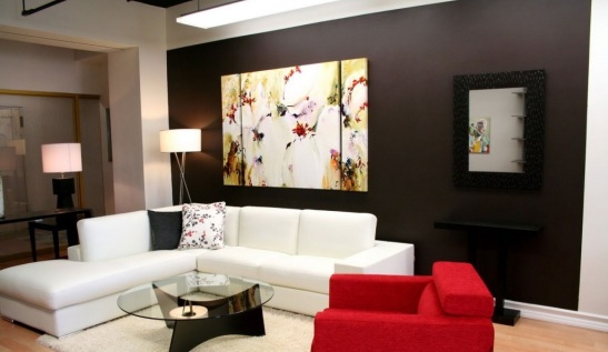black-white-wall-and-white-red-sofa-design-in-living-room-1024x682